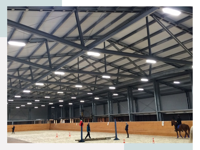 Строительство конных манежей от 613 руб в Выборг